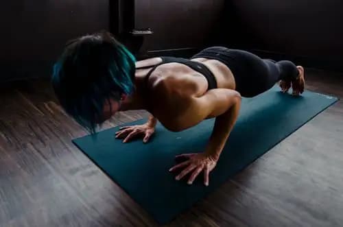 /uploads/push_ups_crossfit_o_flexiones_de_brazos_98f4708da2.jpeg